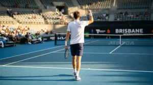 Apuestas money line en tenis: jugador celebrando una victoria en pista dura